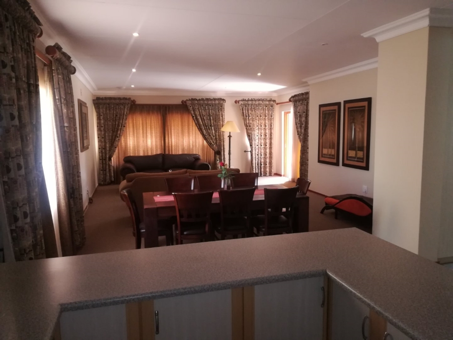 To Let 3 Bedroom Property for Rent in Riebeeckstad Free State